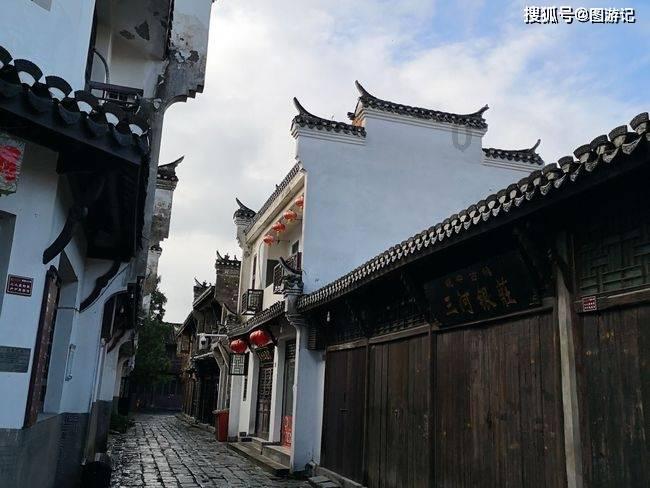 将“经济通道”转变为“通道经济”